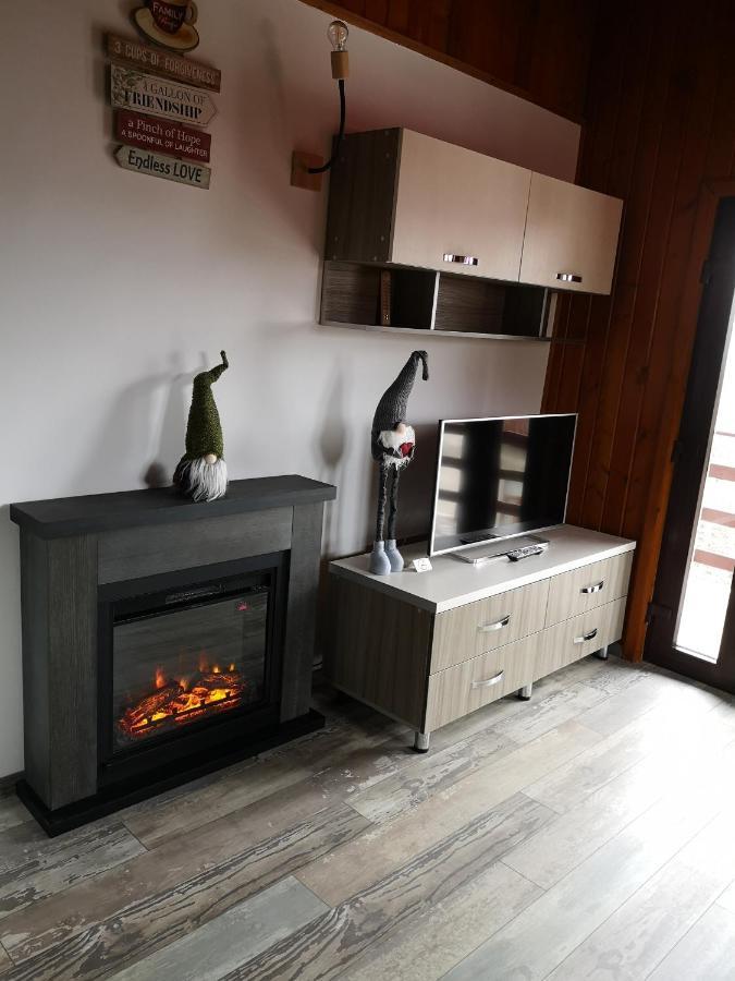 Snug Apartments - Private Parking Near Downtown Брашов Екстериор снимка