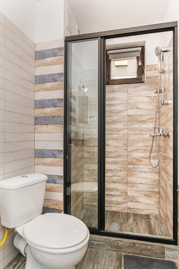 Snug Apartments - Private Parking Near Downtown Брашов Екстериор снимка